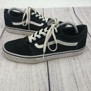 Vans Classic Old Skool Suede Sneakers Size 6 Youth Black White Skater Gum Sole